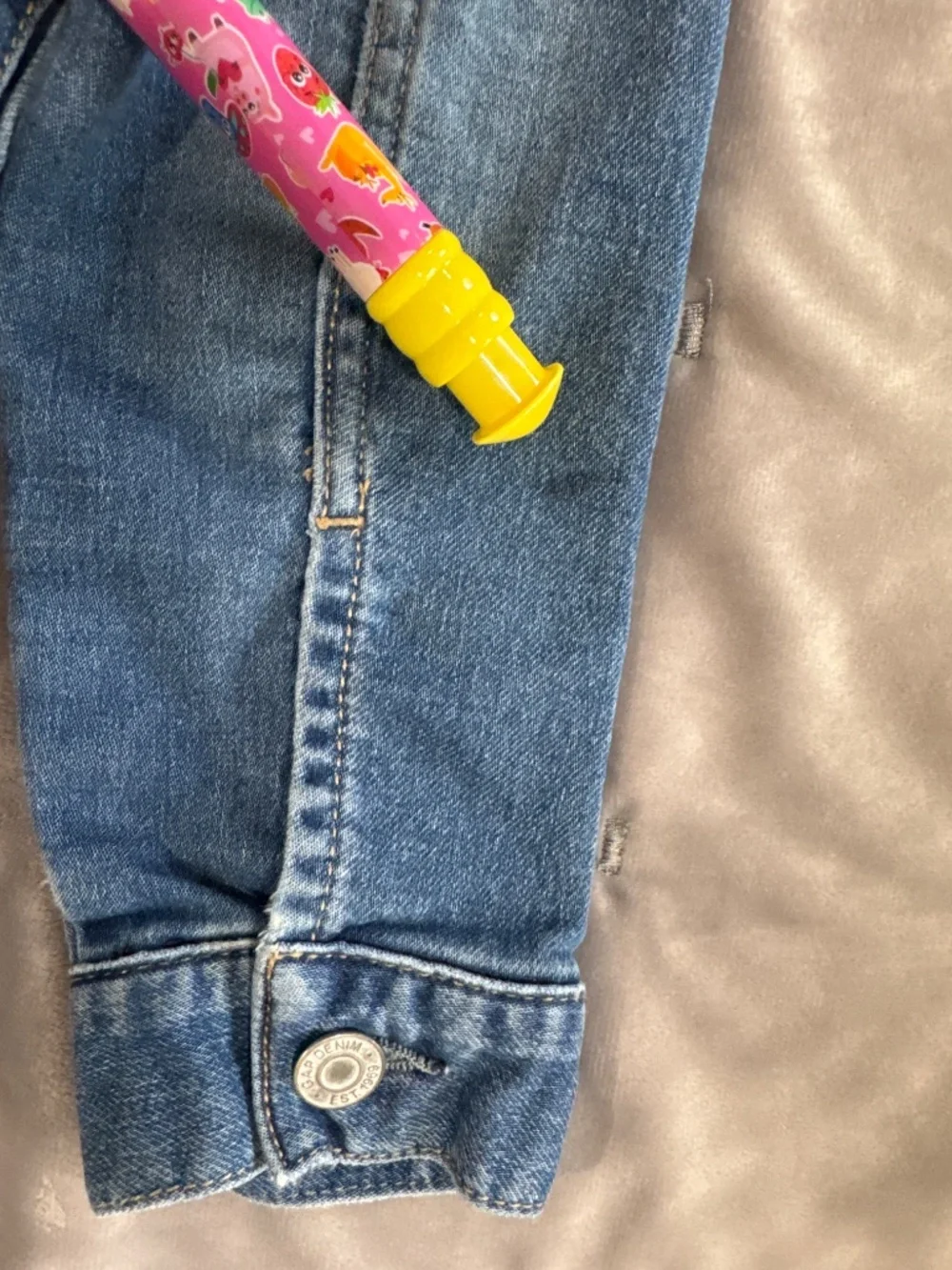 Gap Denim Kids Jean Jacket Size S (6-7) Blue Unisex Trucker Jacket